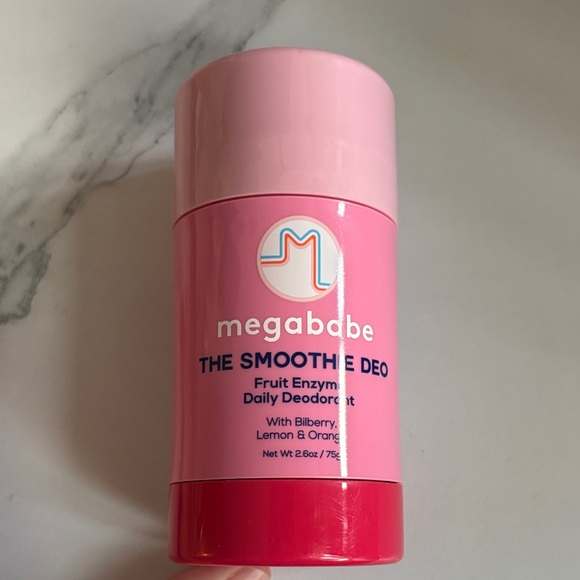 Megababe Pink Smoothie Deodorant Brand New Never Used - Picture 1 of 3